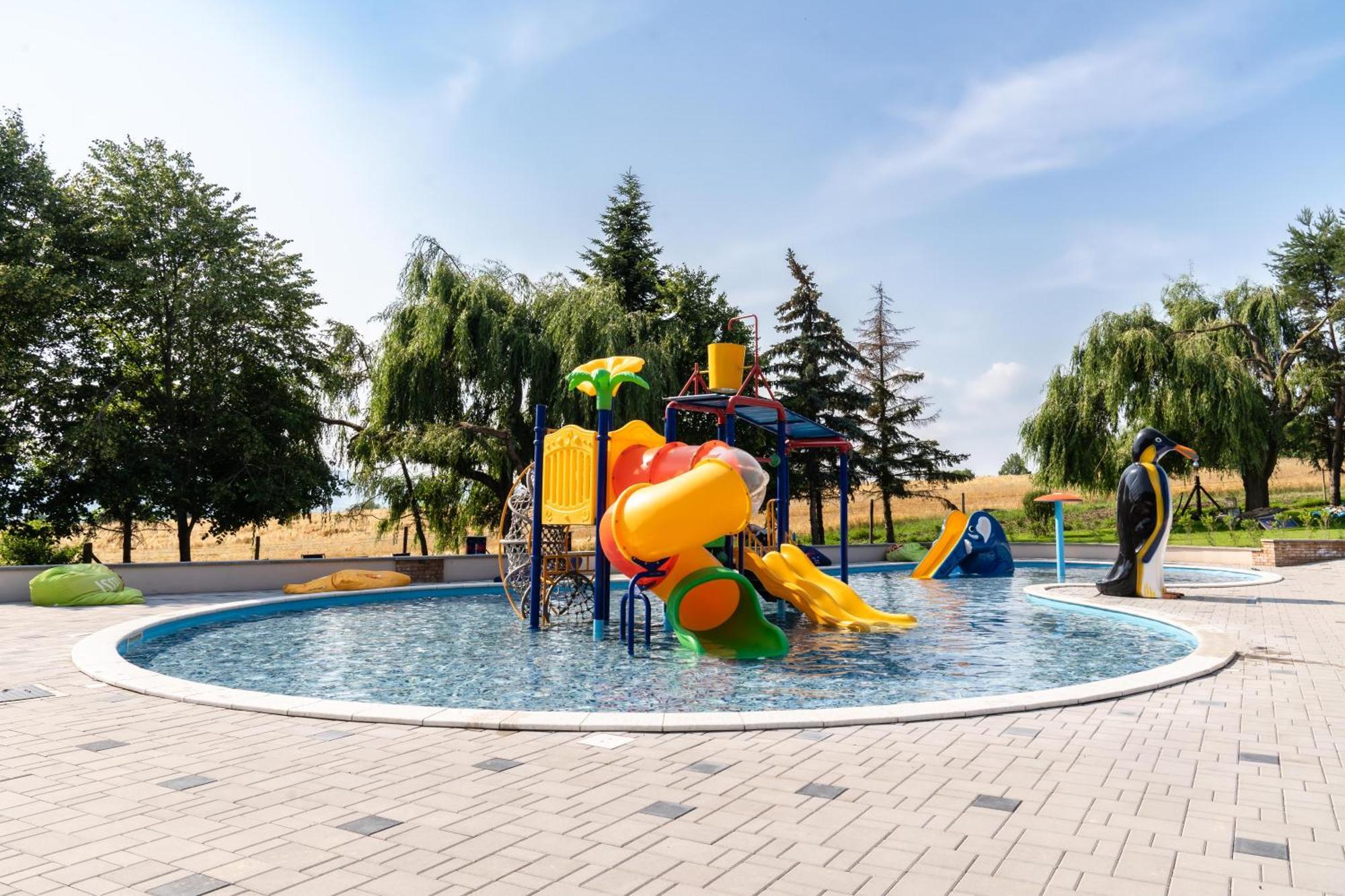 Chaty Aqua Maria Velaty Exterior photo